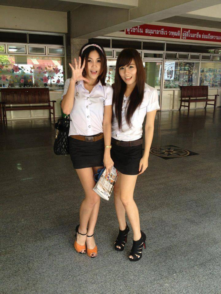 Thai University Girls On Campus Bangkok Red Eye